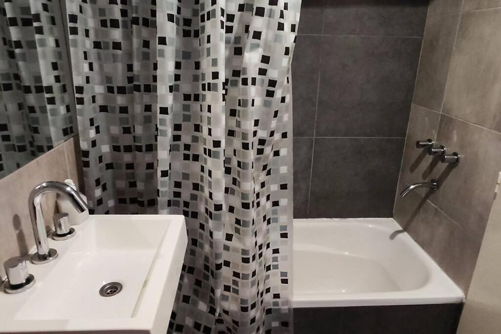 Luminoso Estudio En Coghlan Apartamento Ciudad Autónoma de Buenos Aires