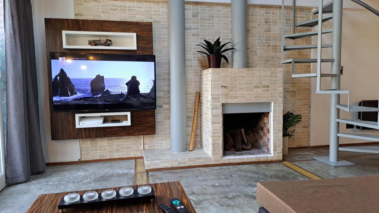 Stylish Amplio Duplex Loft Cochera-parking Canitas - Palermo Equipado - Tarifas En Ars, Solo Argentinos Apartamento *