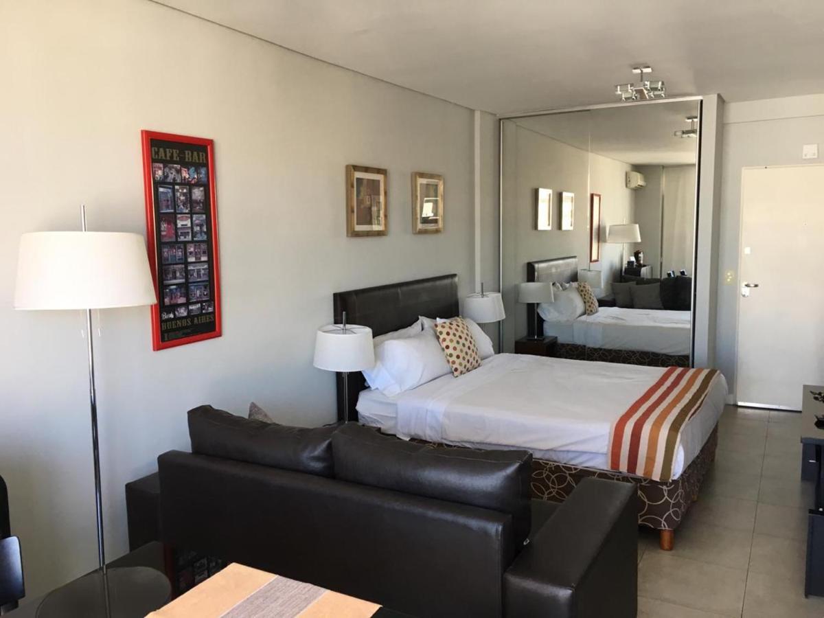 Santa Fe Plaza Apartments- By 1000keys