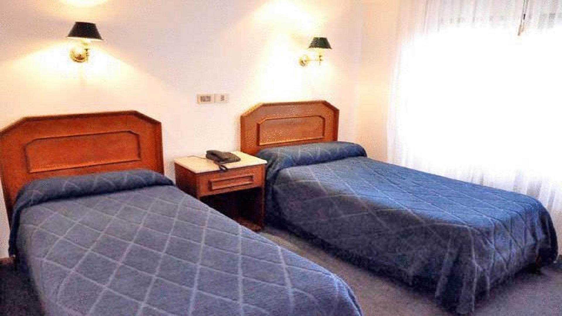 Tres Sargentos Hotel 2*