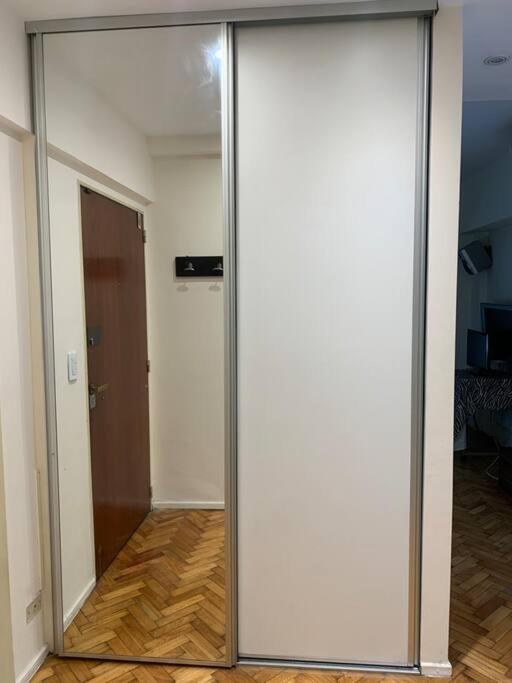 Recoleta Departamento Con Patio. Apartamento *