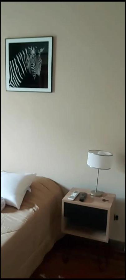 Guest house Cerca De Todo Con Bano Privado