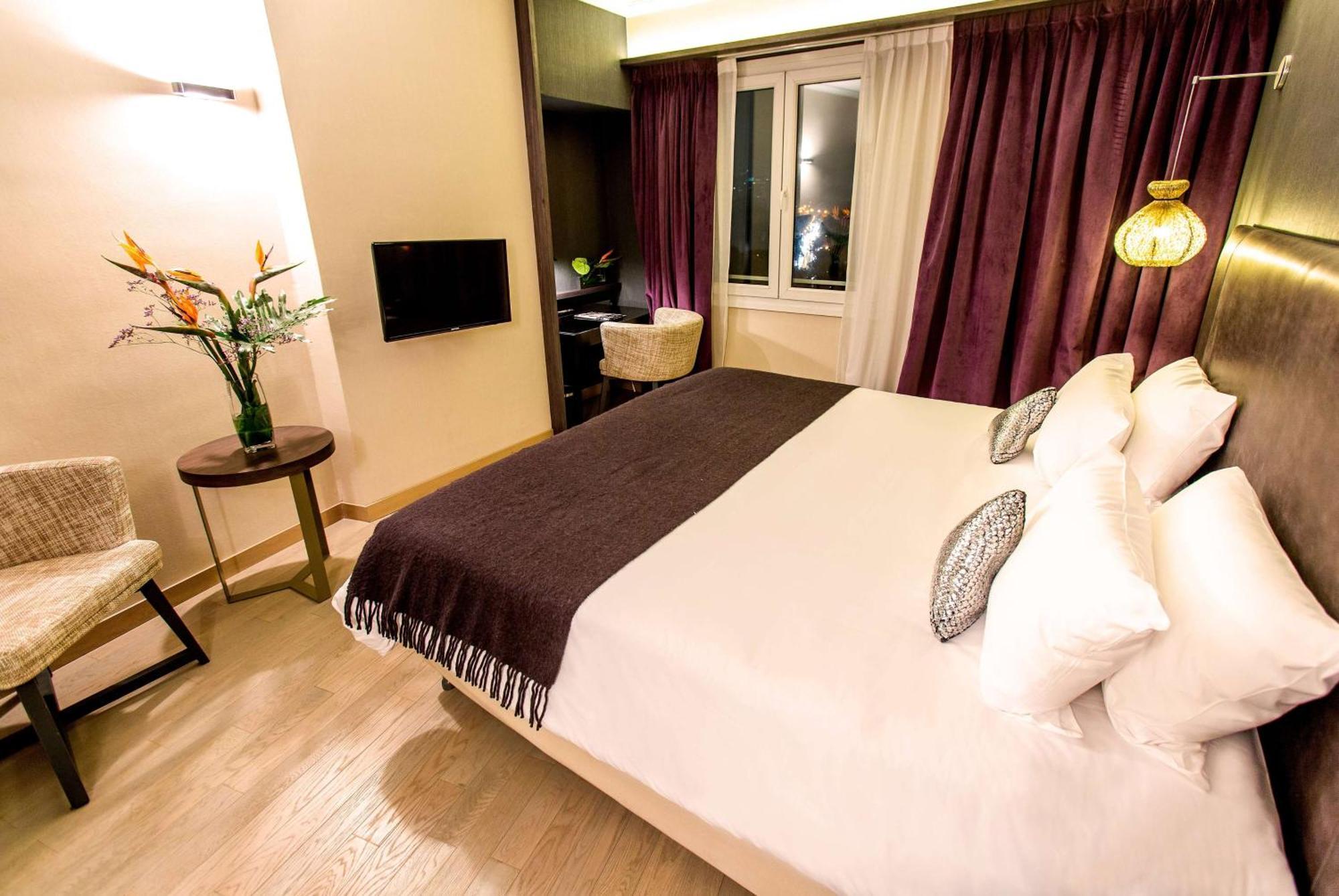Hotel Esplendor Plaza Francia Ciudad Autónoma de Buenos Aires