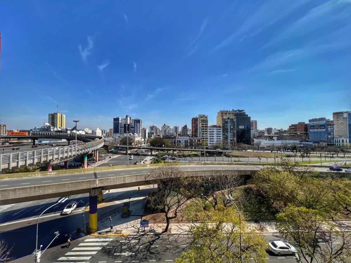 Apartamento Amplio Loft Con Balcon Sobre La Av 9 De Julio 6c *
