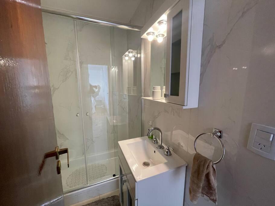 Ayres- Elegante Y Calido Departamento En Palermo- Charcas3 * Ciudad Autónoma de Buenos Aires
