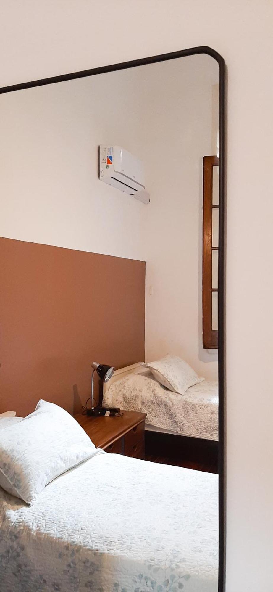 Lopez & Hostal *