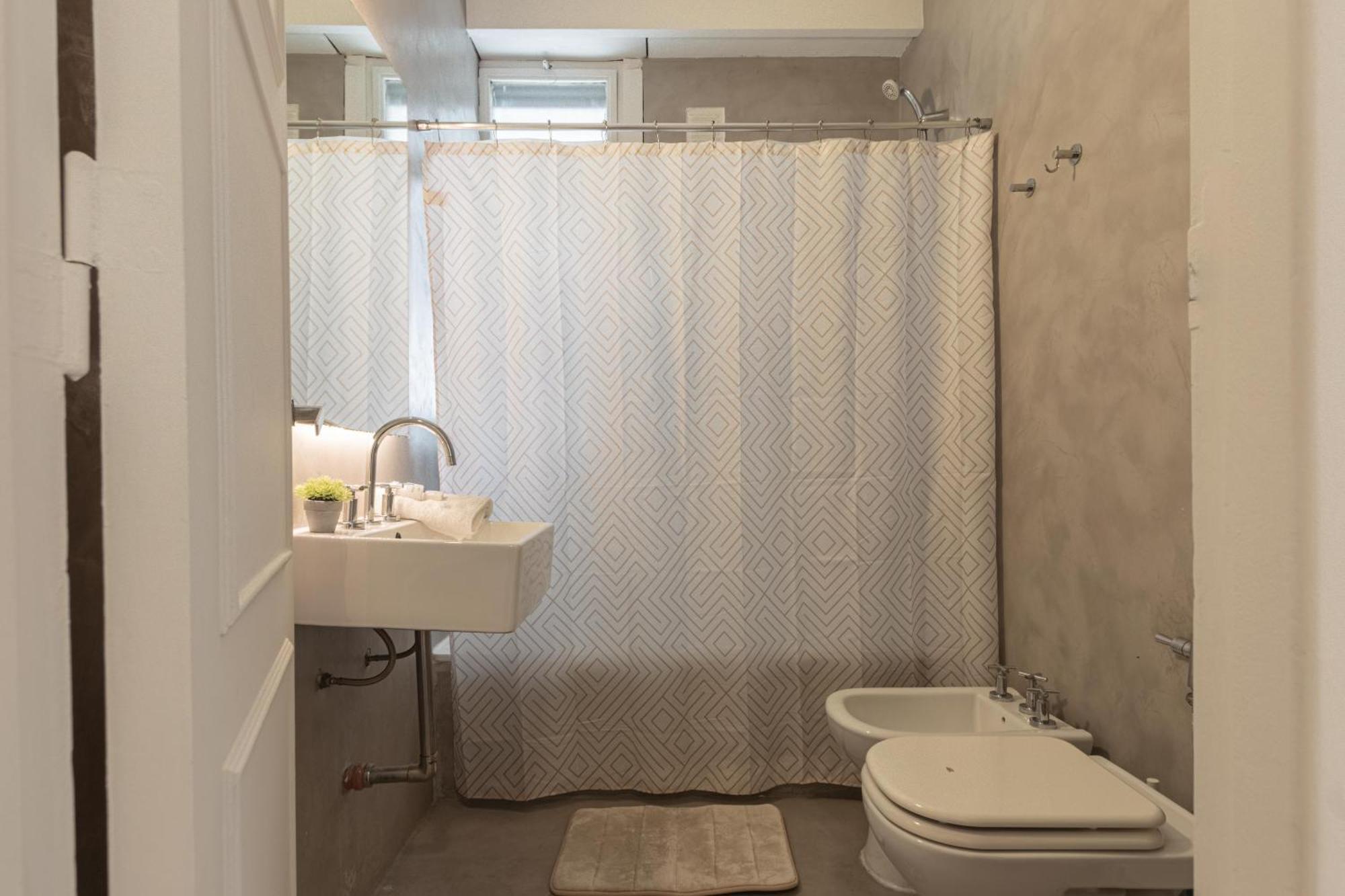 Apartamento Fliphaus Charcas 2500 - 3 Bd 2 Ba In Recoleta Ciudad Autónoma de Buenos Aires