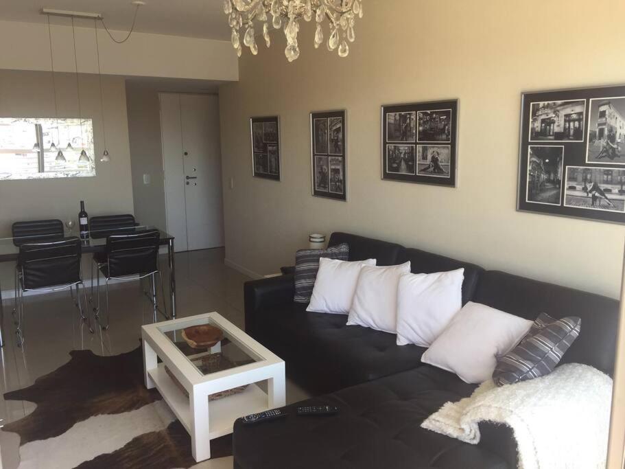 Palermo High Floor Apt. -city & River View- *