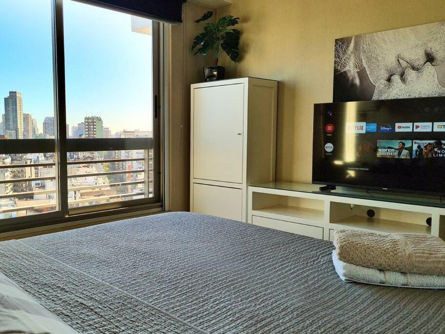 Palermo High Floor Apt. -city & River View-