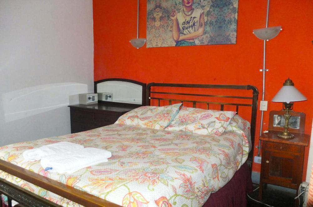 Casa San Telmo 62 * Ciudad Autónoma de Buenos Aires