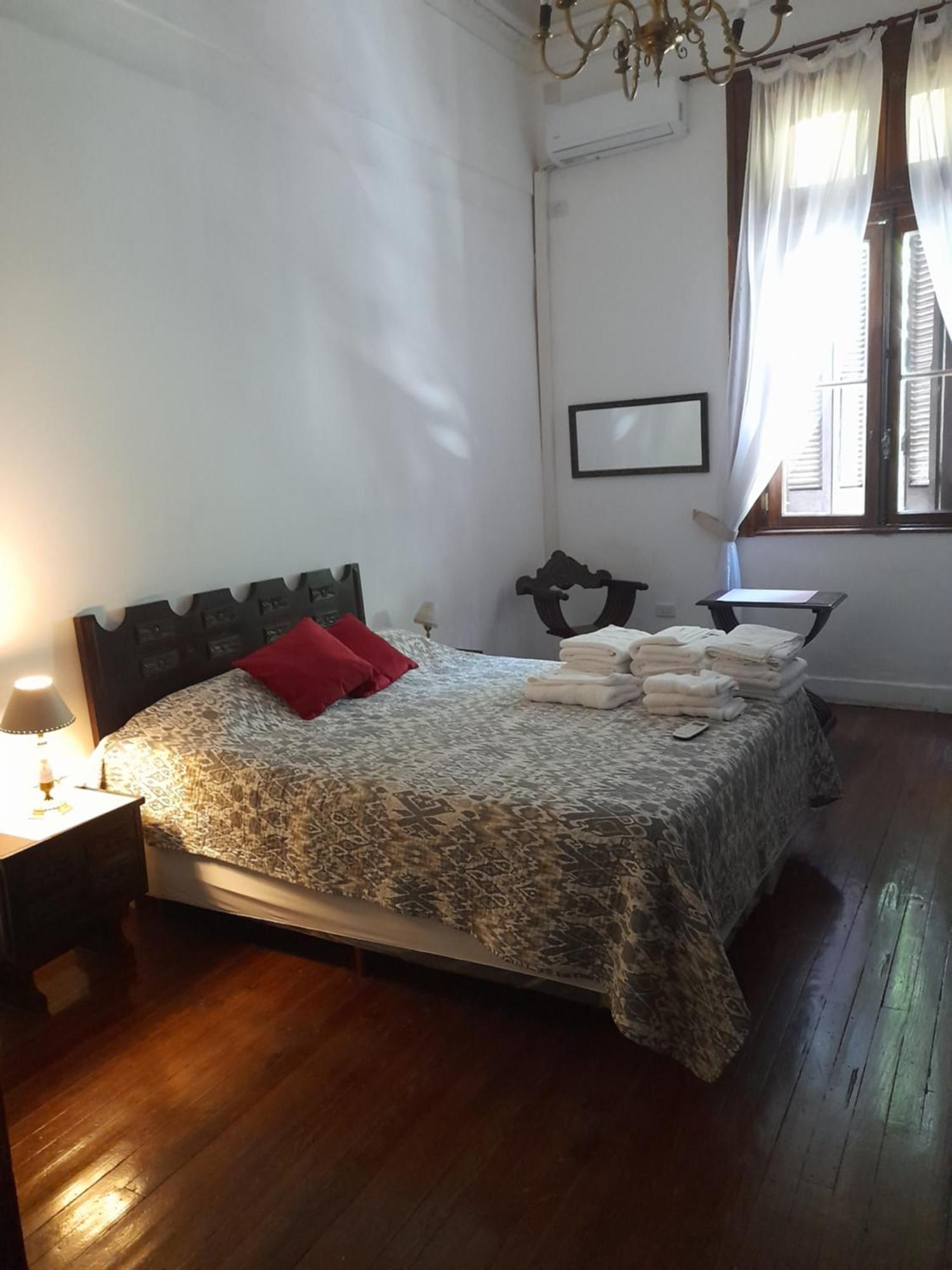 La Casa Y El Arte - Full Apartment- Recoleta - 11 Pax - 4 2 Bathrooms Subway Round The Corner - Vics Deptos! Apartamento Ciudad Autónoma de Buenos Aires