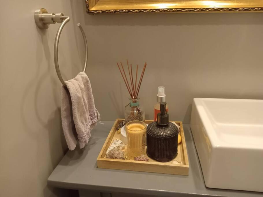 Amazing 3-bedroom In Beautiful Palermo/canita Area