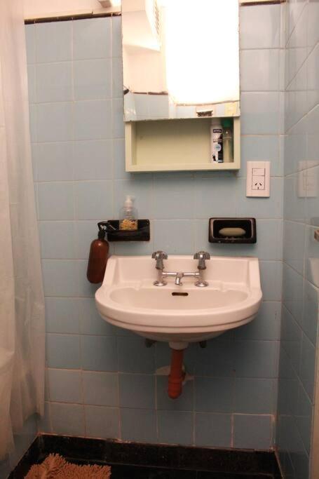 Departamento A Metros De Plaza Dorrego, San Telmo * Buenos Aires