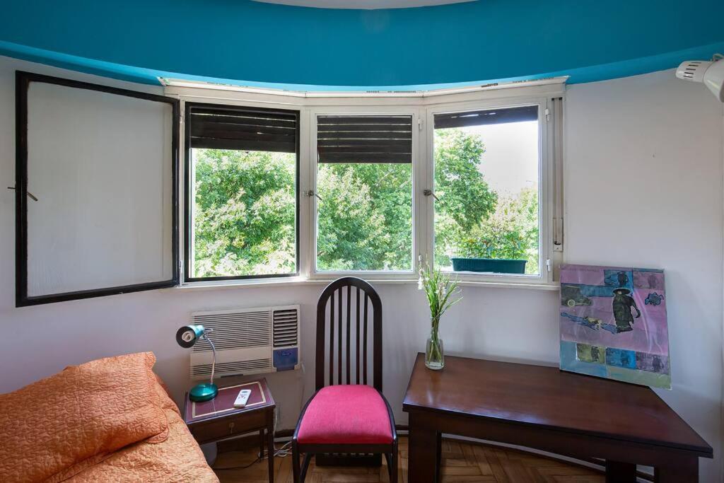 Departamento A Metros De Plaza Dorrego, San Telmo * Buenos Aires