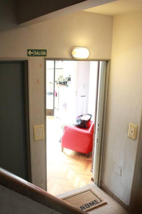 Departamento A Metros De Plaza Dorrego, San Telmo *