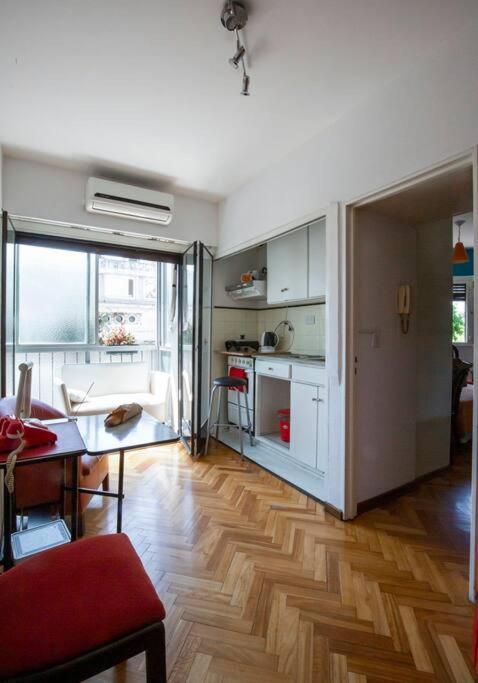 Departamento A Metros De Plaza Dorrego, San Telmo Apartamento