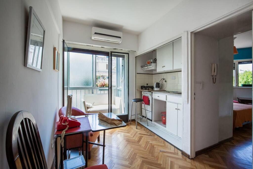 Departamento A Metros De Plaza Dorrego, San Telmo