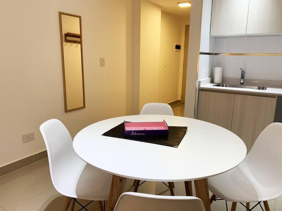 Casco Historico - Seguridad 24hs Piscina, Cochera Cubierta Apartamento *