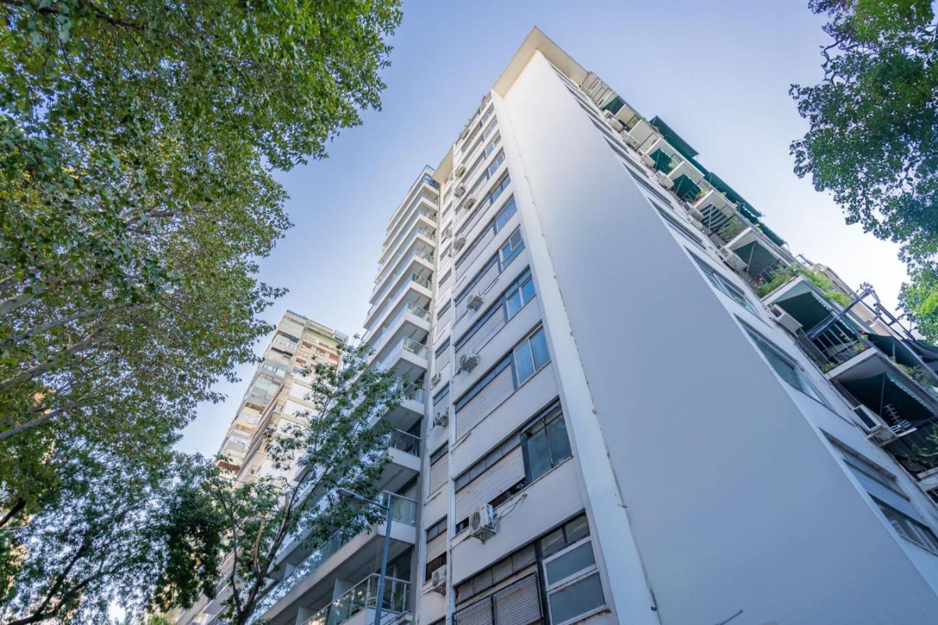 Monoambiente Amplio Luminoso En Piso Alto En Canitas * Ciudad Autónoma de Buenos Aires