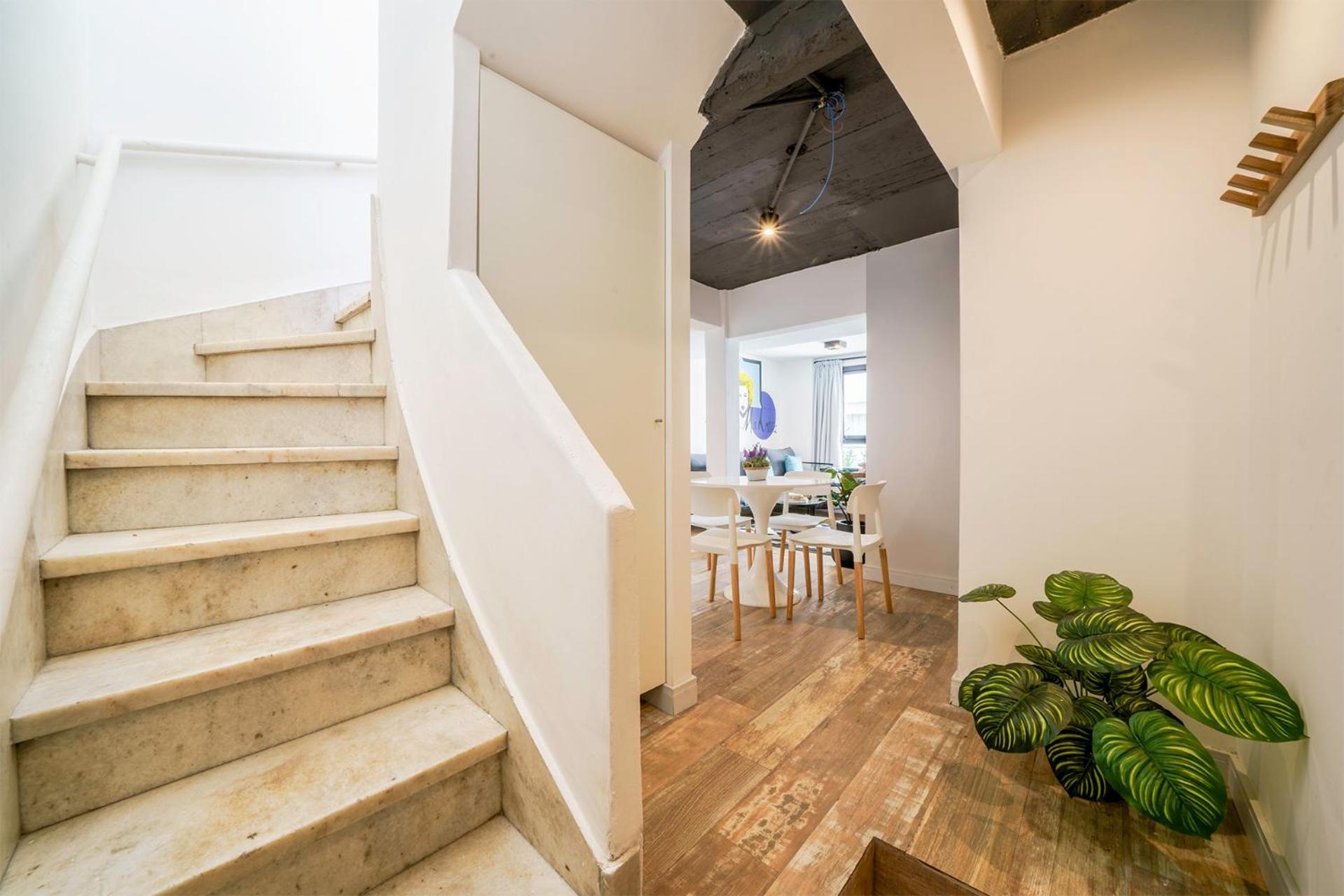 Fliphaus Chic Haus - 9 Lux Units 36 Pax