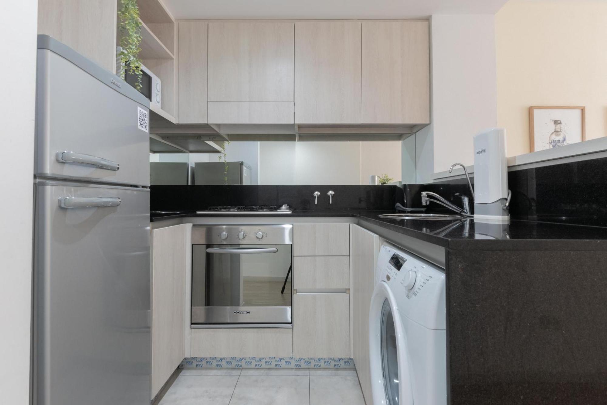 Fliphaus Zapiola 2300 'c' - 1 Bd Belgrano * Buenos Aires