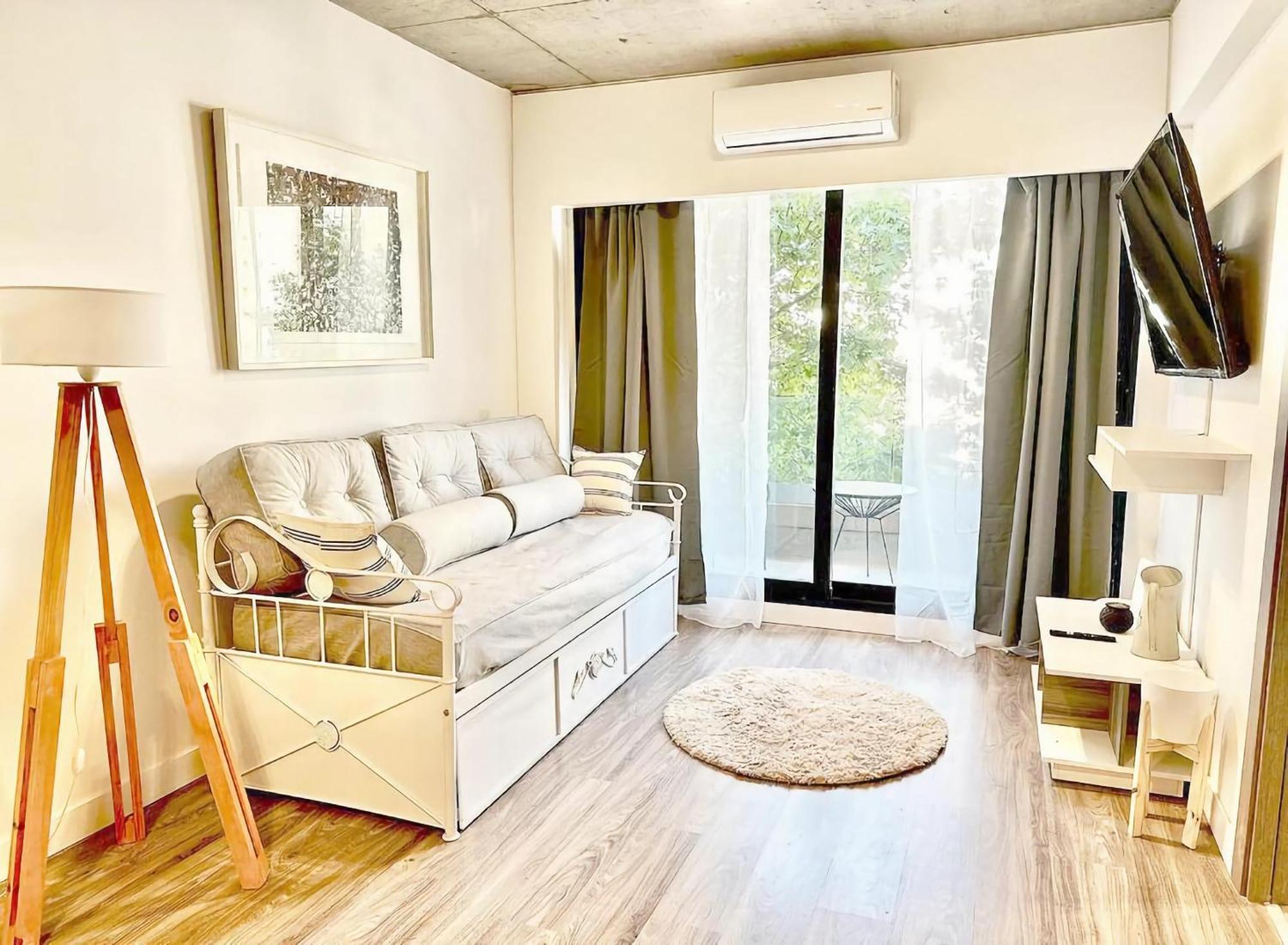 City, Amazing In The Heart Of The Commercial Area Palermo