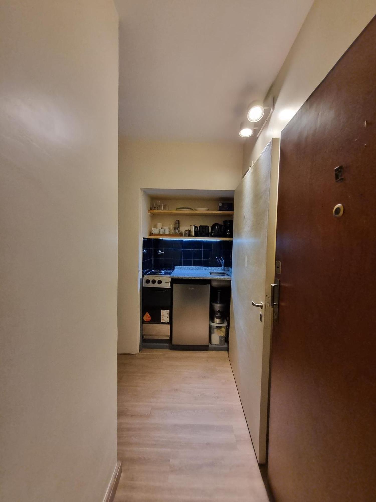 Apartamento Del Turista Y Del Estudiante En Obelisco - Plusprops *