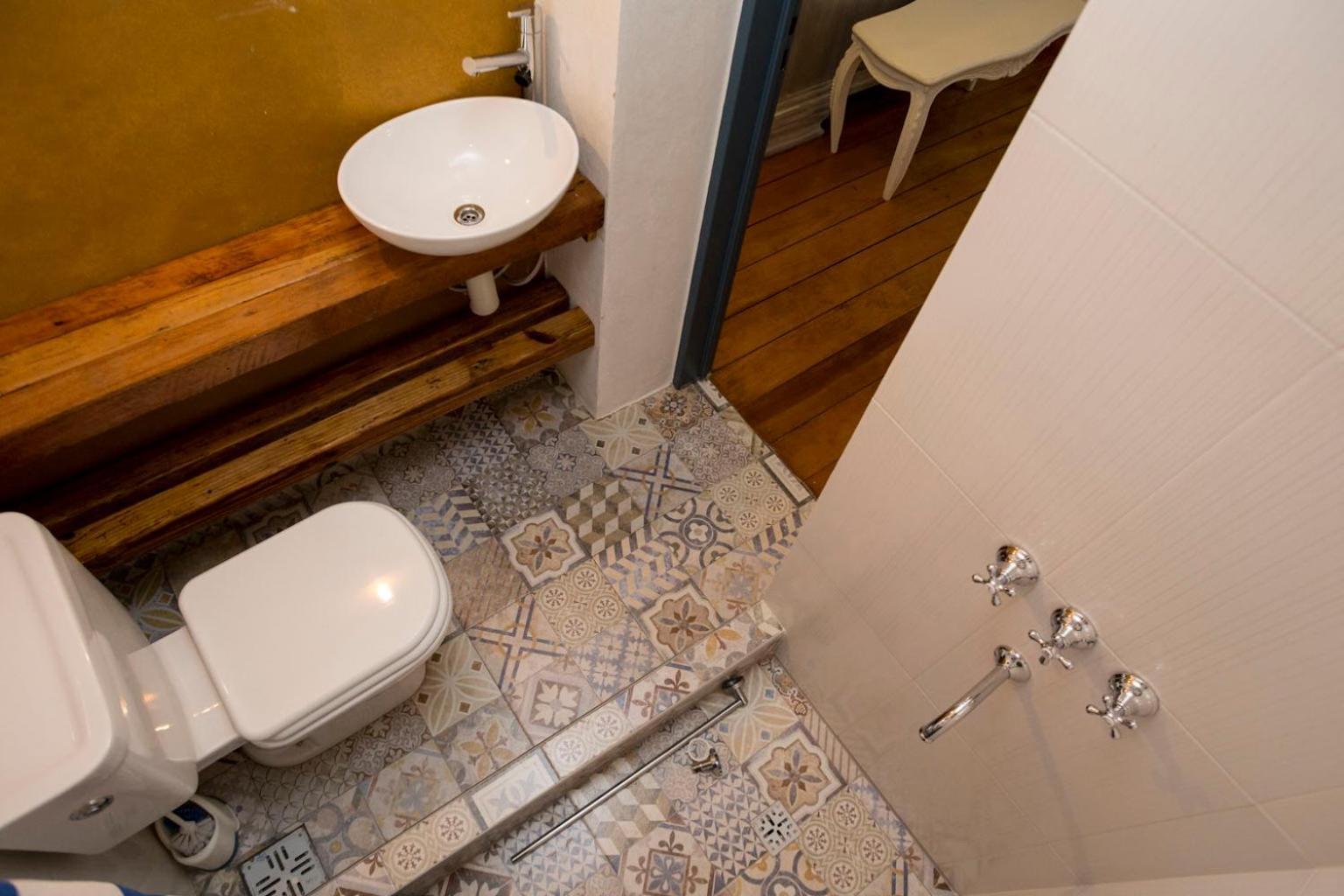 2 * Ciudad Autónoma de Buenos Aires