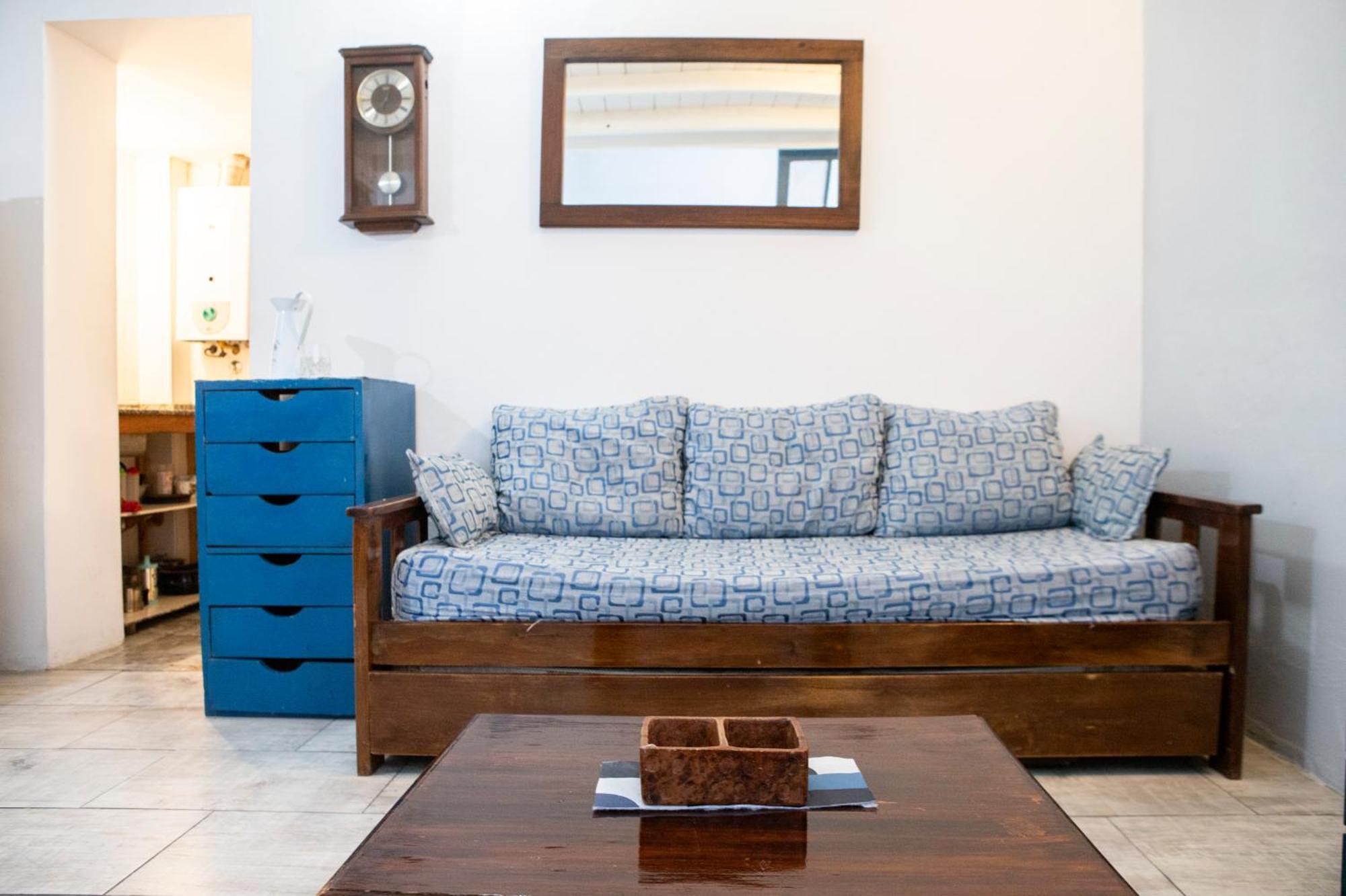 2 * Ciudad Autónoma de Buenos Aires
