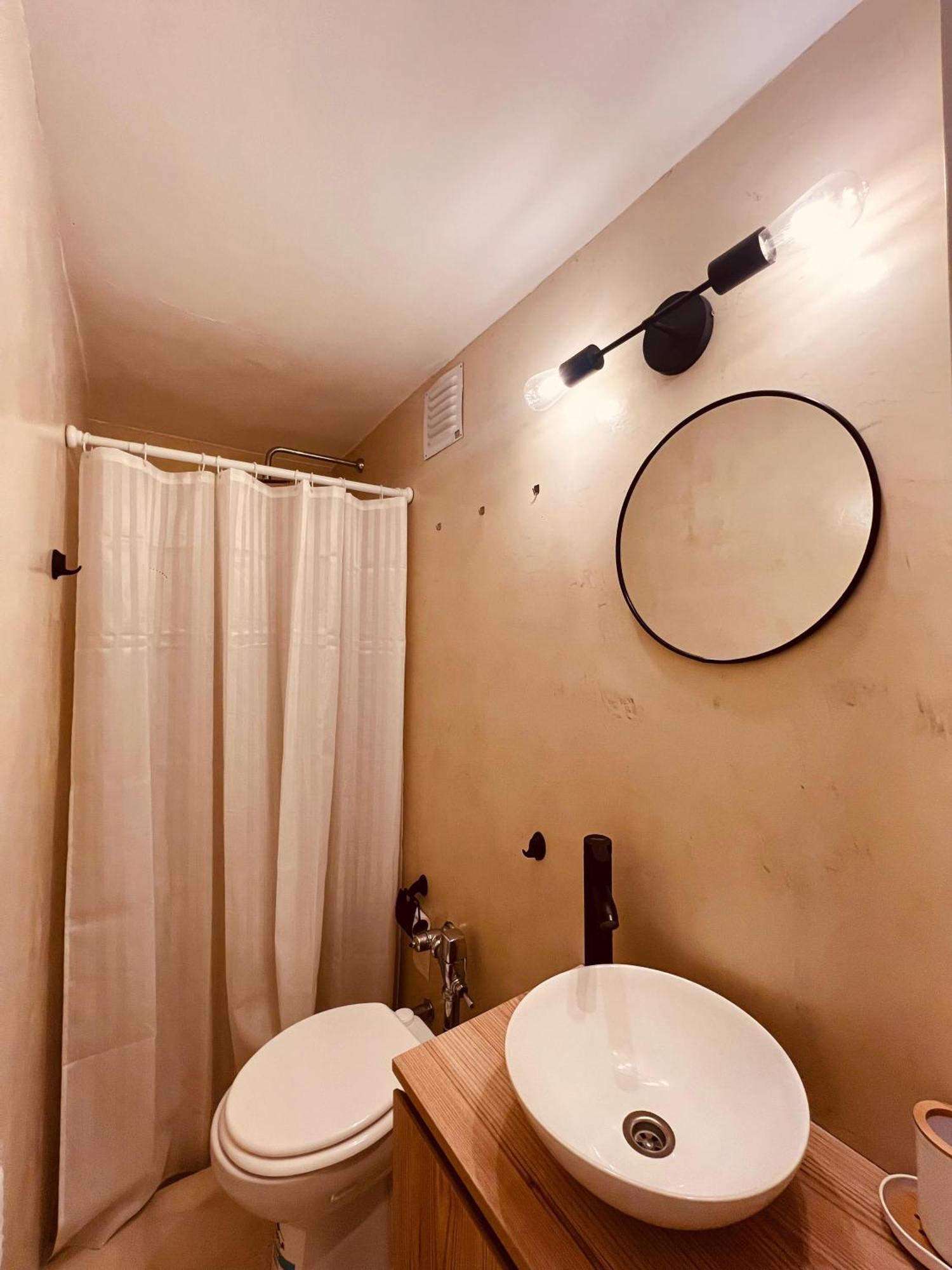 Apartamento Hermoso En La Mejor Zona De Sobre La Calle Esmeralda *