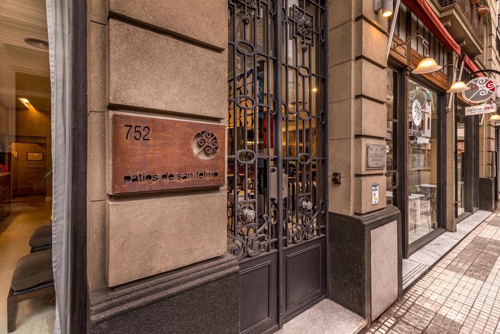 Patios De San Telmo