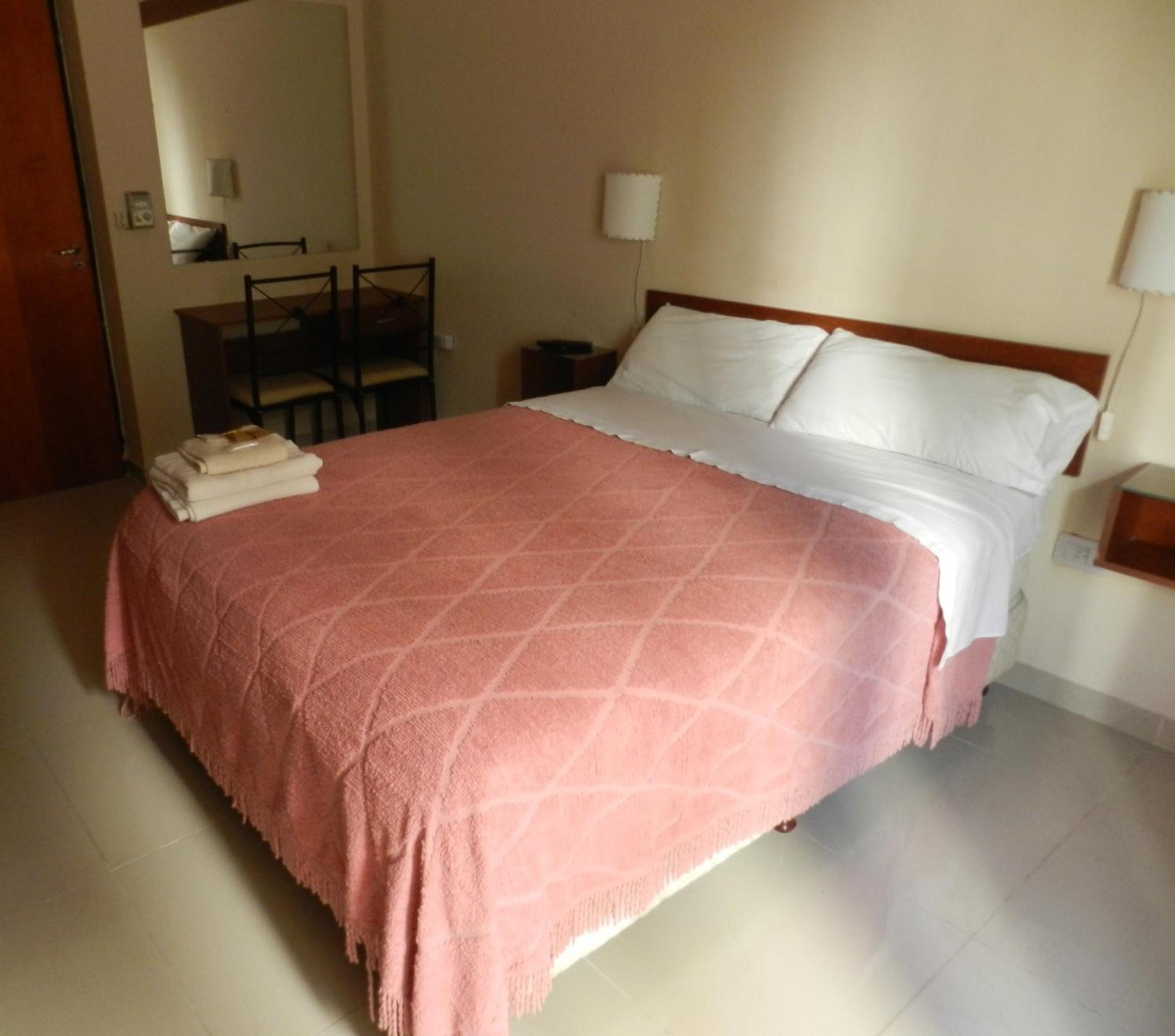 Hotel Nuevo Camino *