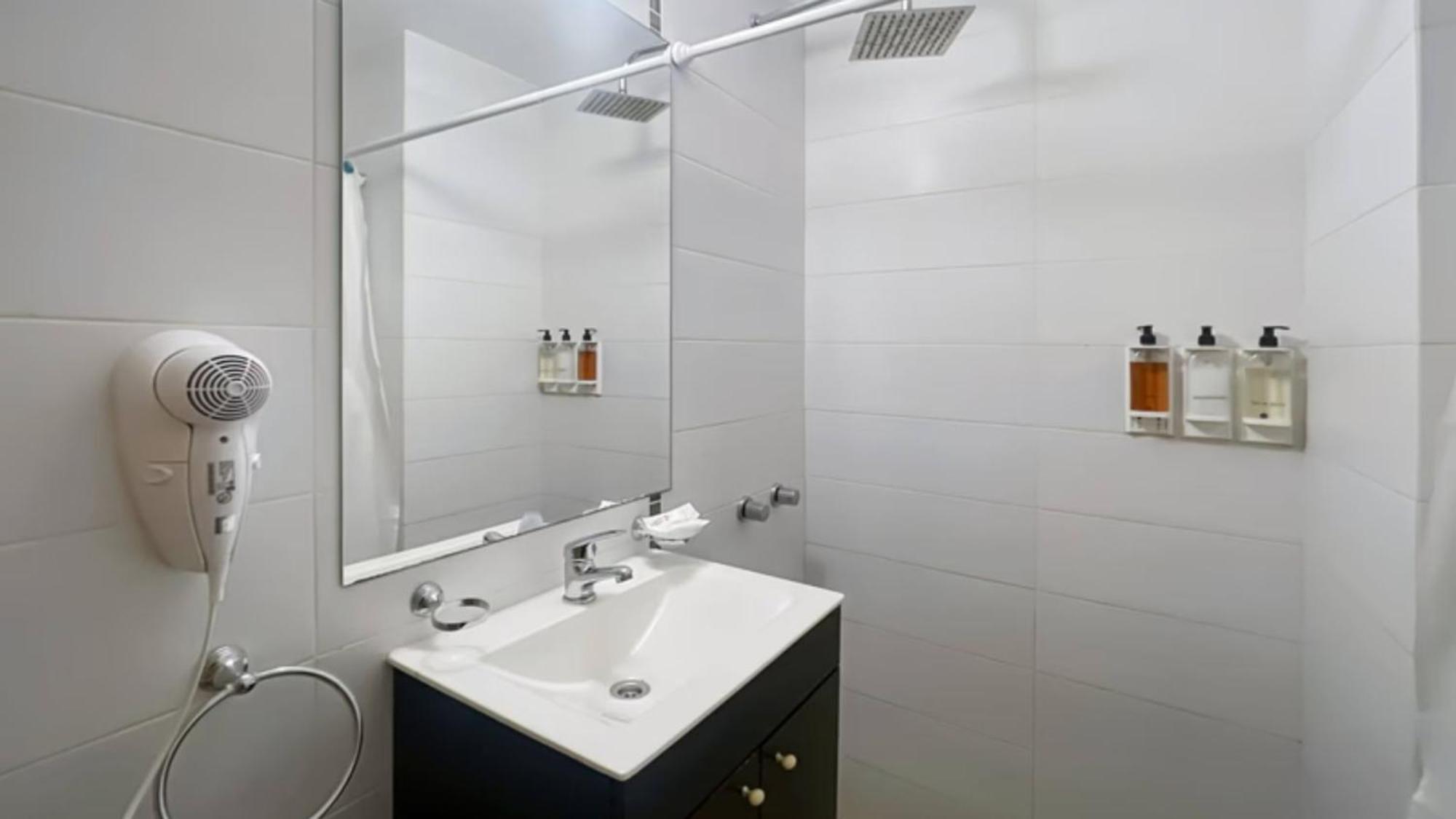 Modern With Amenities In The Heart Of The -u9 Apartamento