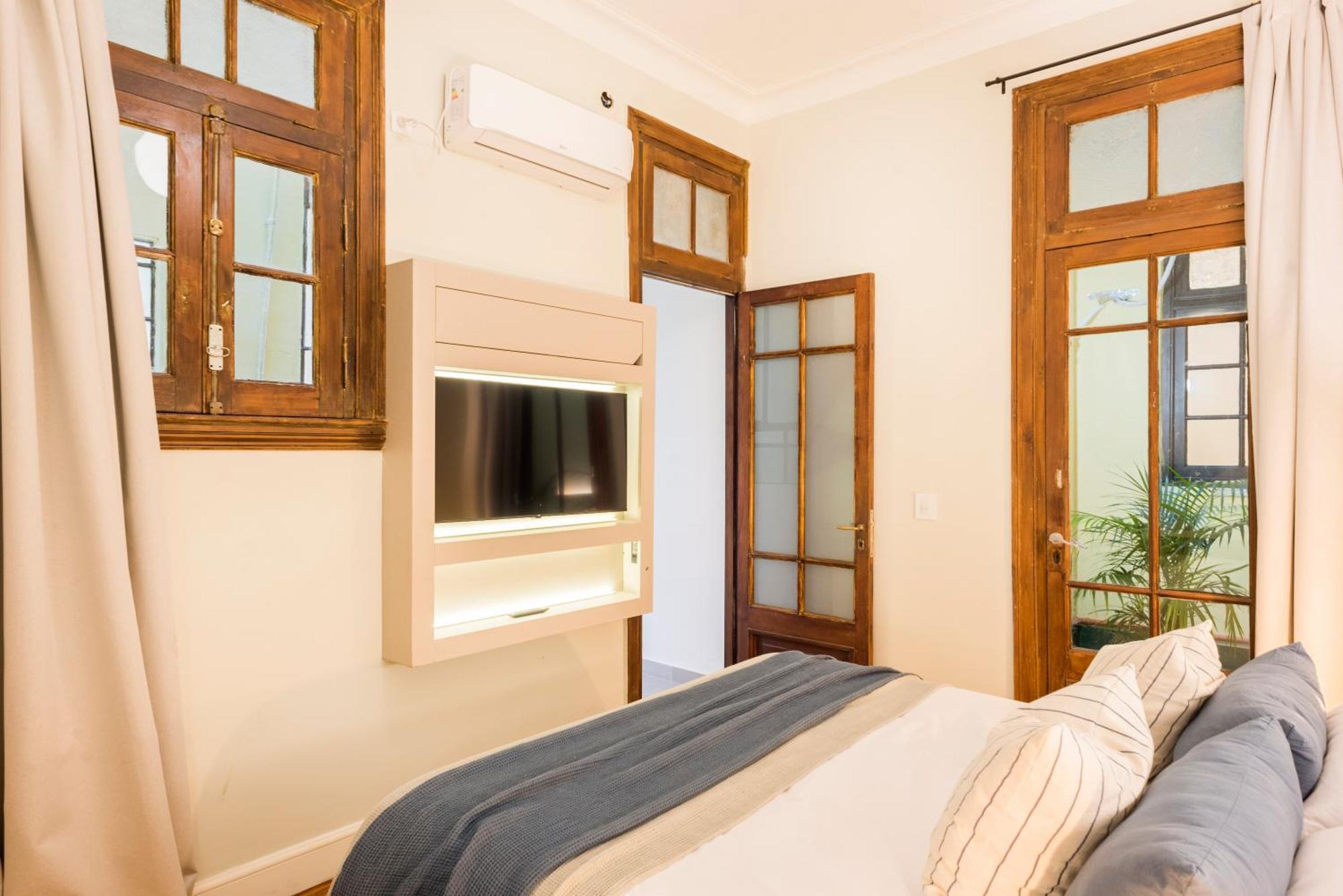 Upoint Floors Apartahotel *