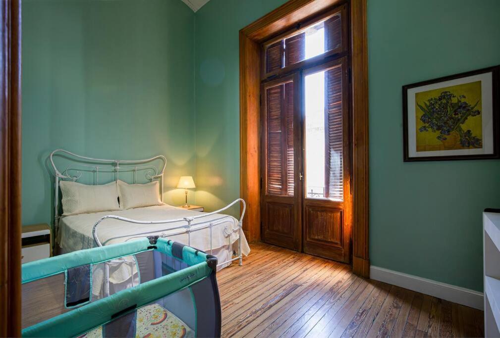1900's House