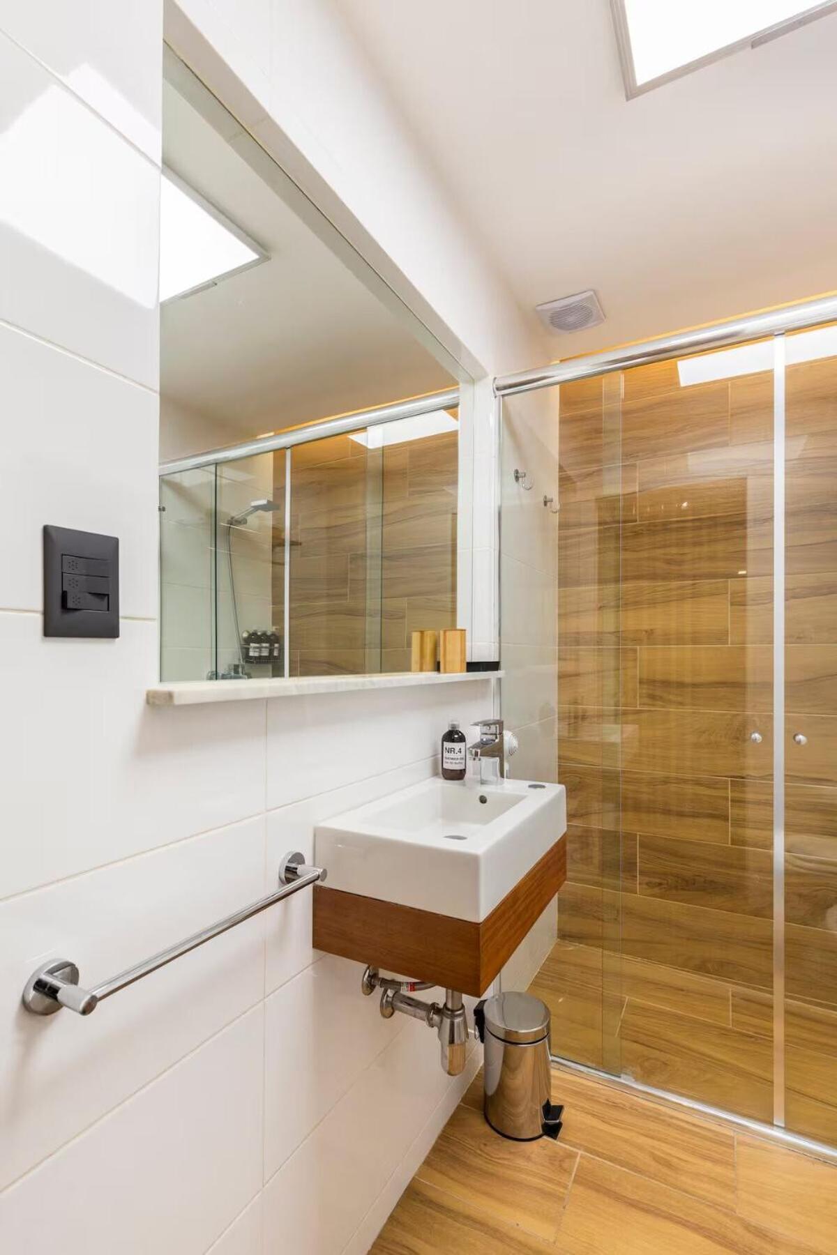 Apartamento En Recoleta A Metros Del Centro, Obelisco Y Patio Bullrich