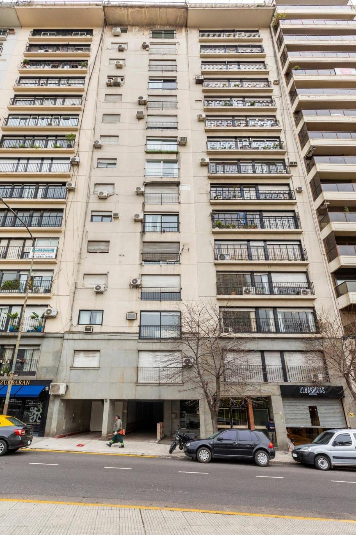 En Recoleta A Metros Del Centro, Obelisco Y Patio Bullrich Apartamento