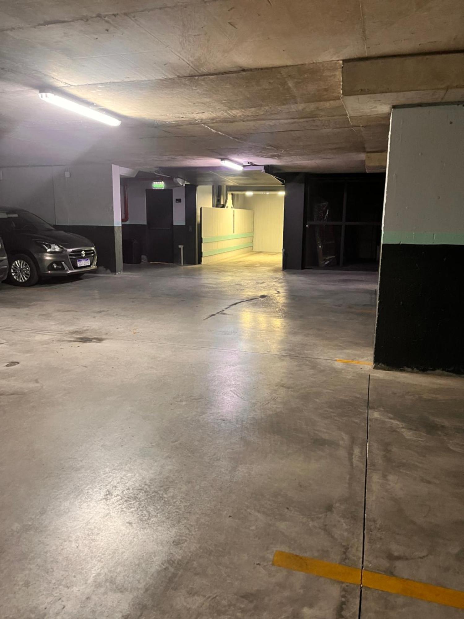 Apartamento 4 En Palermo Cochera Piscina Laundry