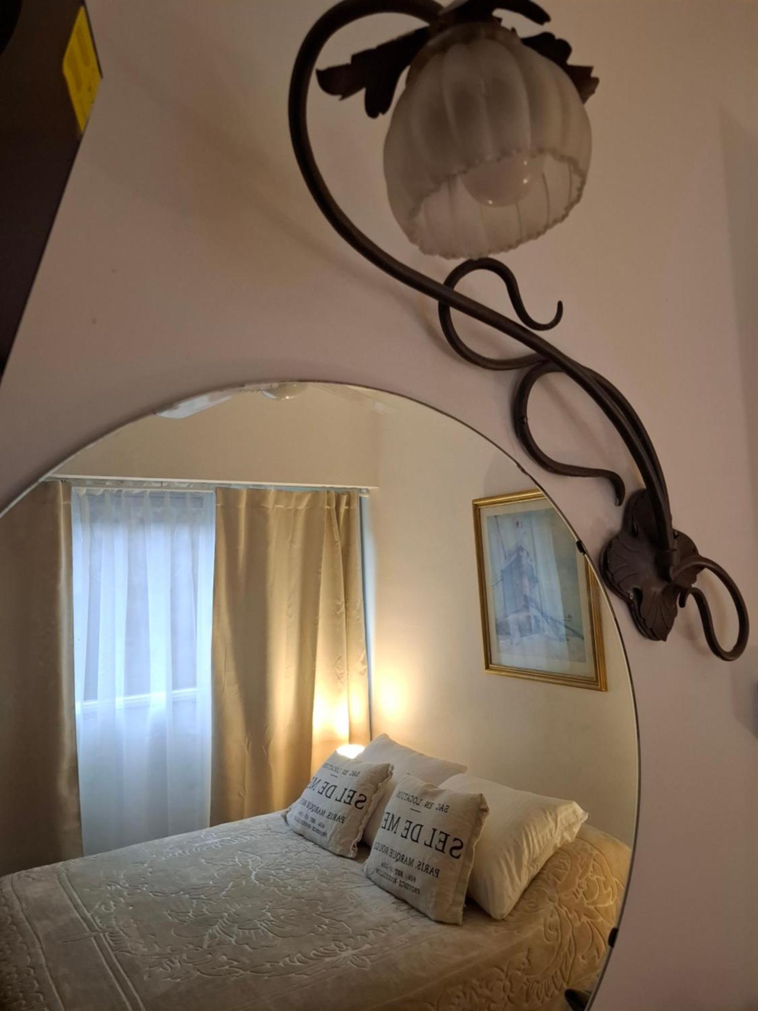 Apartamento Art Deco Esmeralda 847 , Conserjeria 24 ,chofer Con Auto Opcional, Pet Frienly *