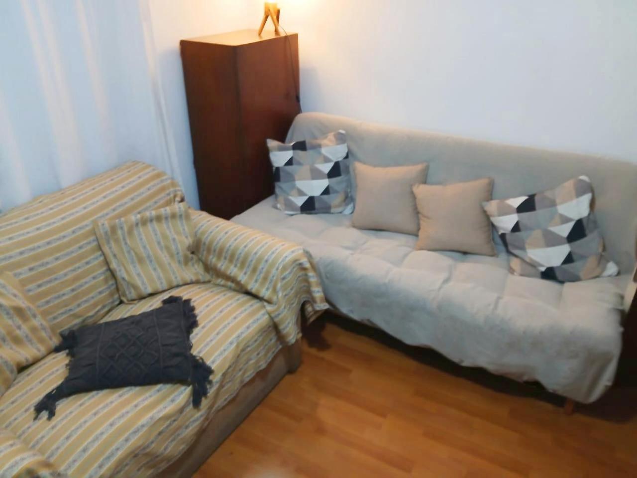 Abasto, 2 Ambientes, Departamento Completo Y Practico