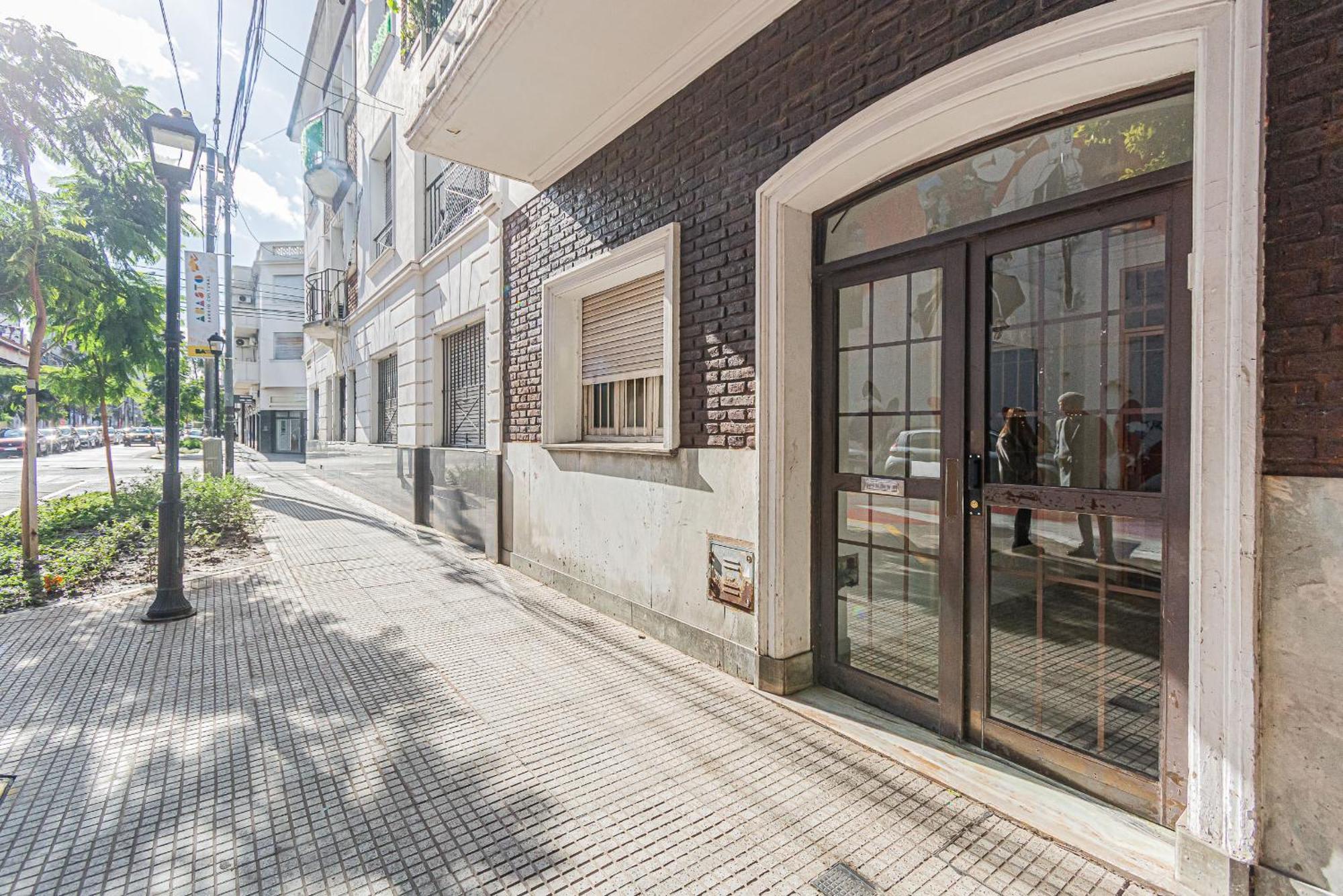 Departamento Abasto Shopping, Diversidad Gastronomica, Bares Y Cultura Portena *