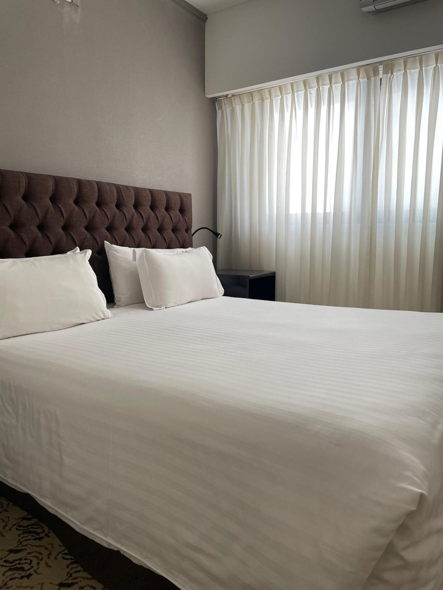 Feir's Park & Rooftop 4*