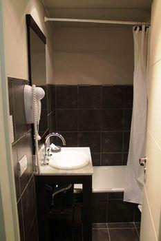 Hotel First Palermo 3*