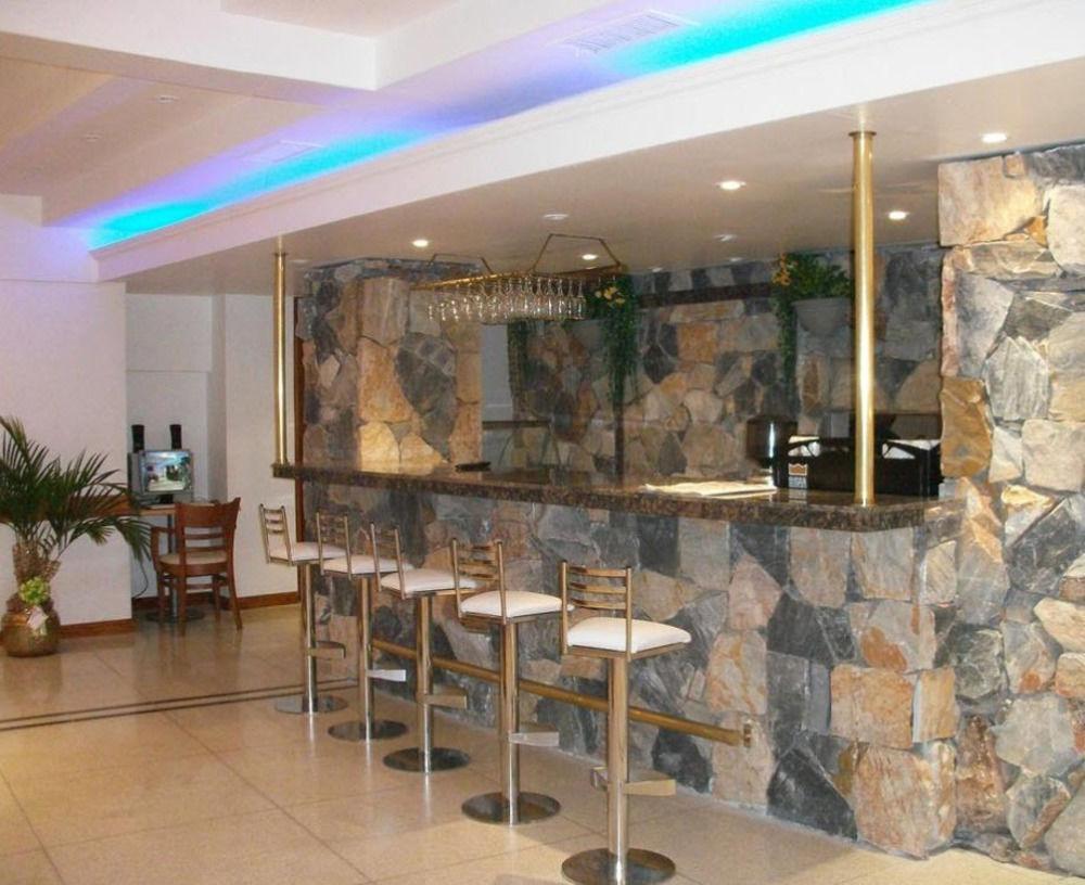 Apartahotel Village Garden 3*