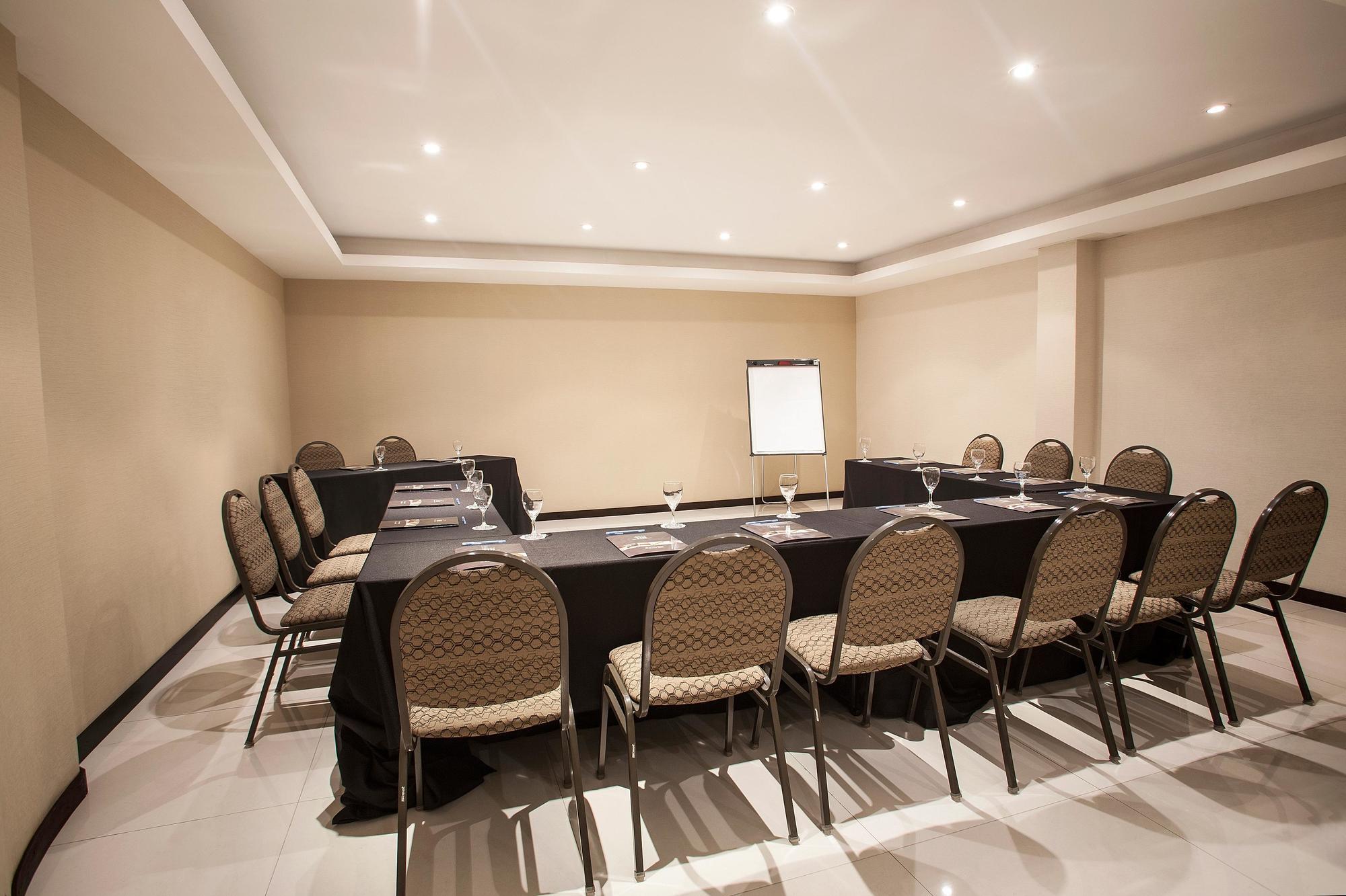 Hr Luxor Ciudad Autónoma de Buenos Aires