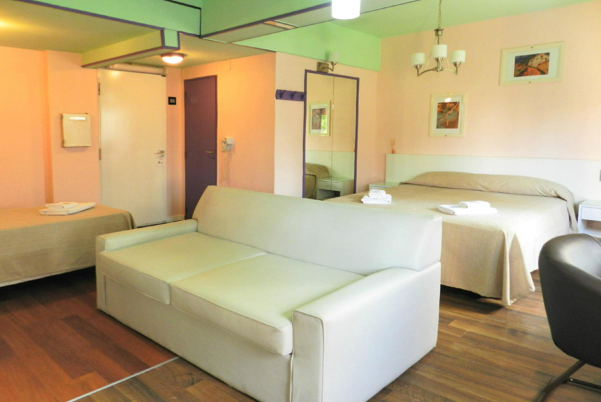Y Hotel Buenos Aires