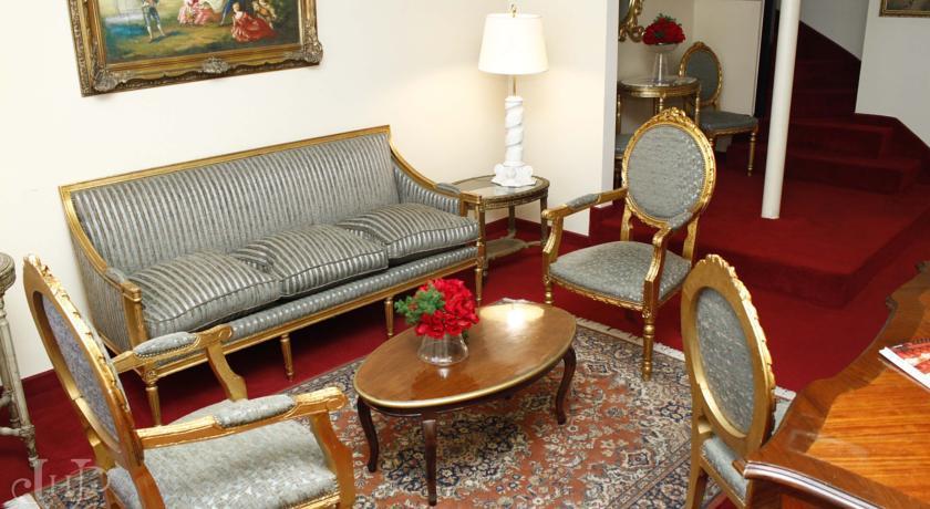 1253 Recoleta Small Hotel