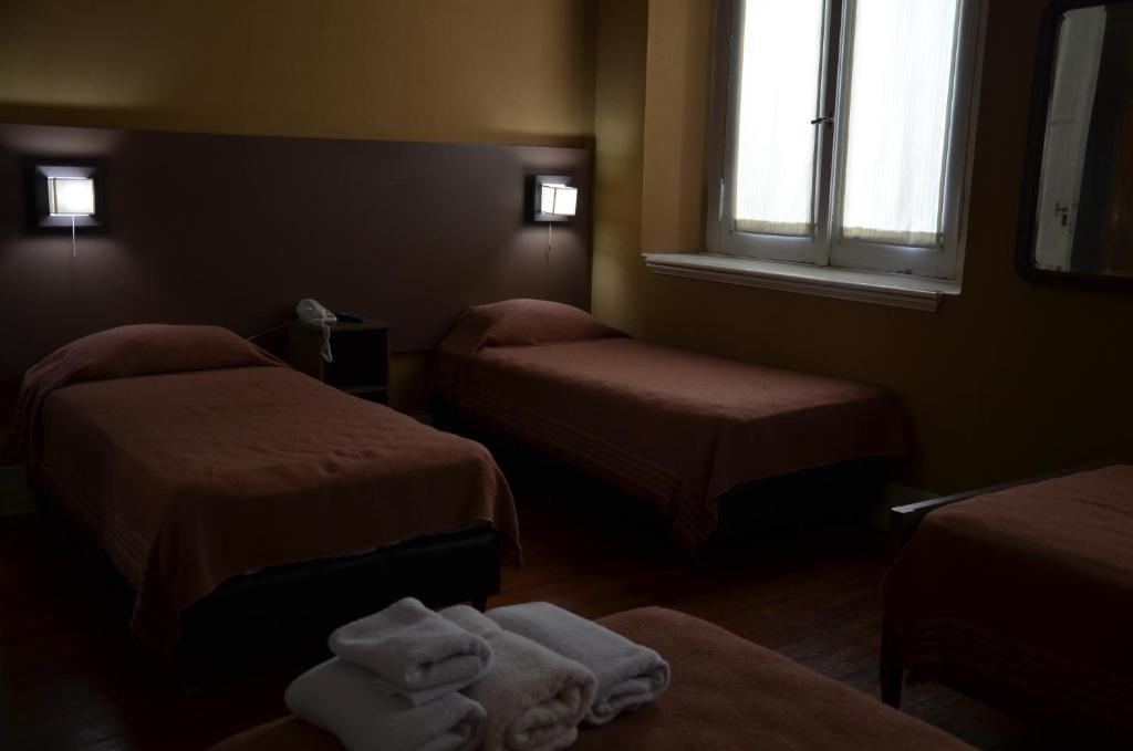 Ritz & Ba Hostal *