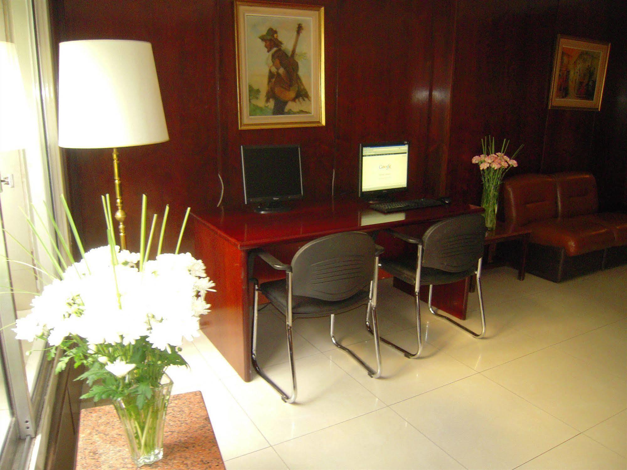 Hotel Ecuador 3*