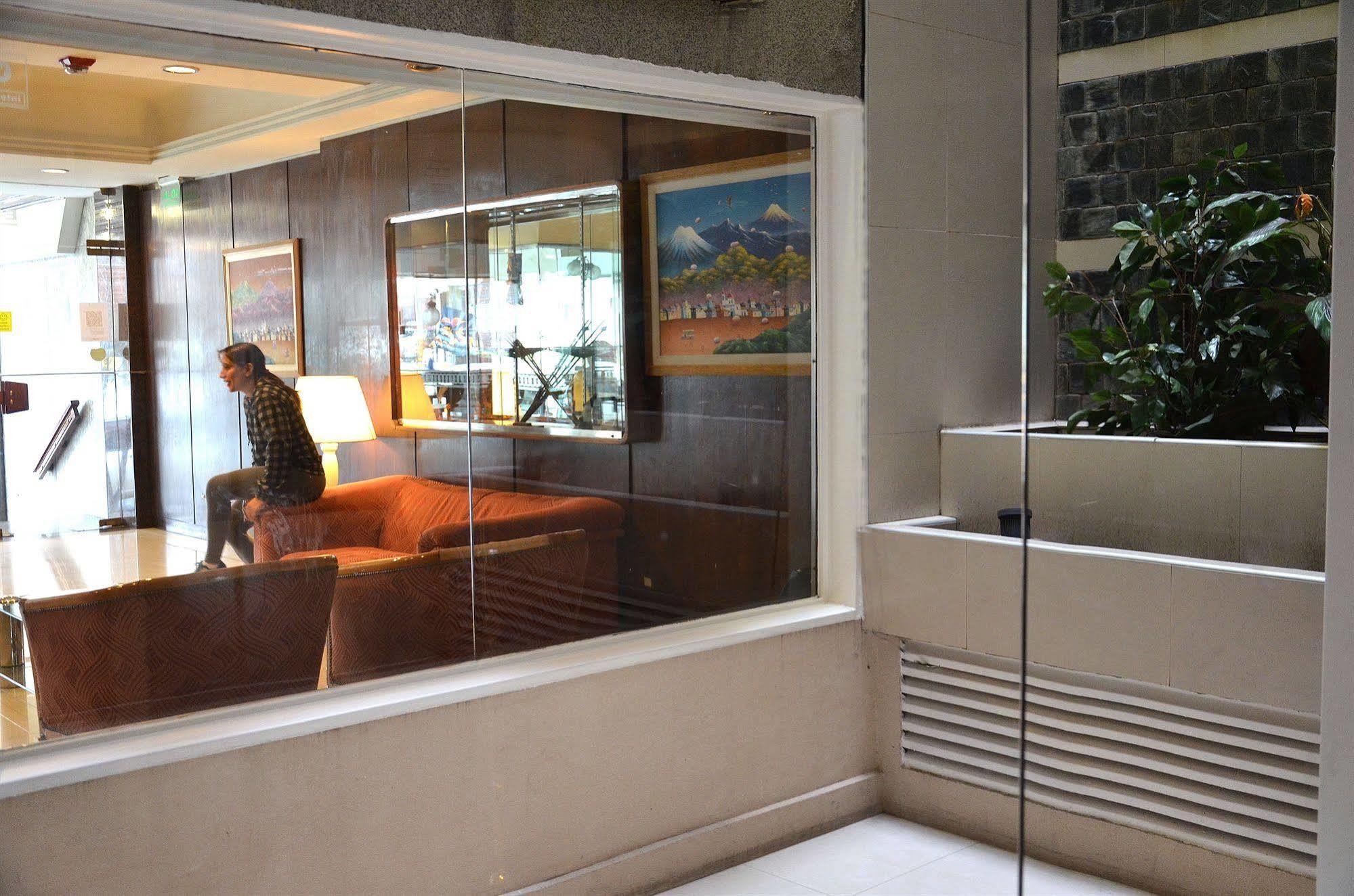 Hotel Ecuador Ciudad Autónoma de Buenos Aires